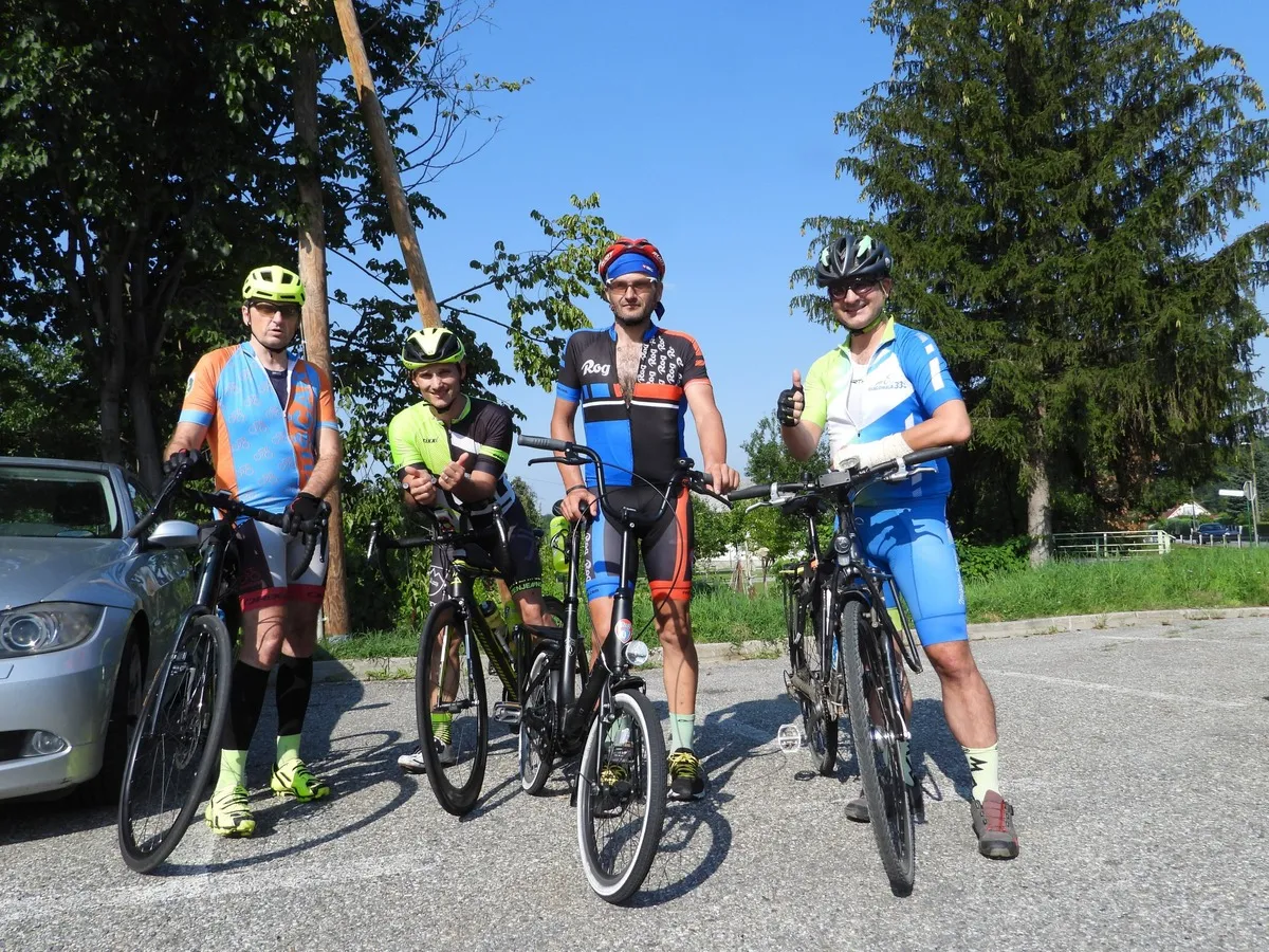 Pony in izziv Everesting